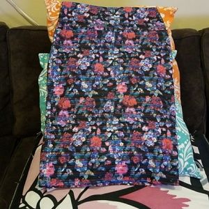 Lularoe Small Cassie Pencil Skirt